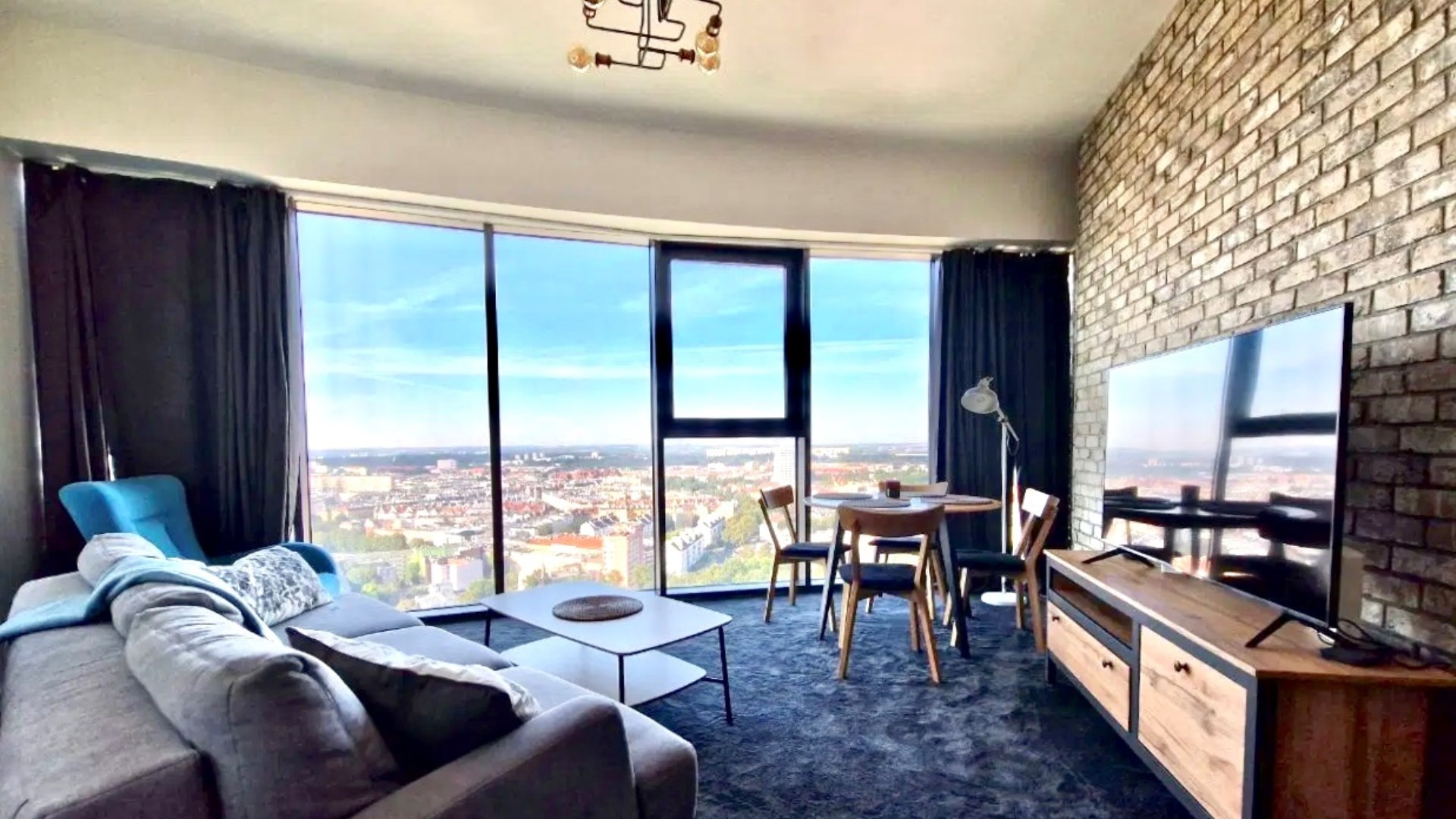 Na sprzedać - apartament trzypokojowy Hana Tower