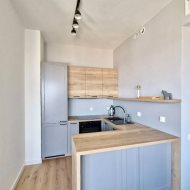 Na sprzedać - apartament trzypokojowy Hana Tower