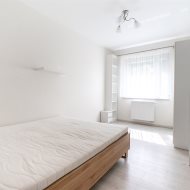 Mieszkanie 2 pokojowe Gen.Maczka , balkon,winda 