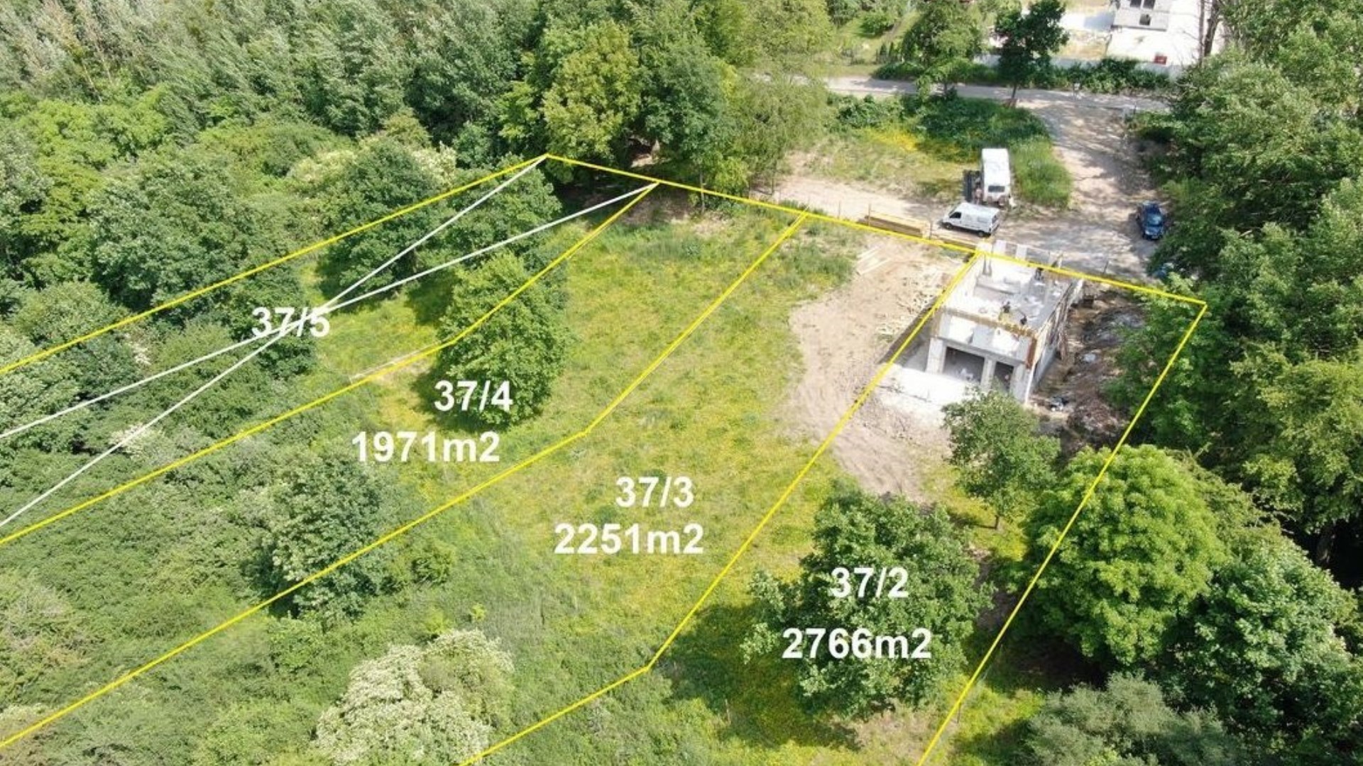 Działka na sprzedaż