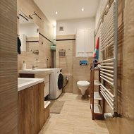 Dwupoziomowe 4 pokoje 66,4 m² – przestrzeń i styl