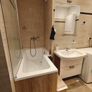 Dwupoziomowe 4 pokoje 66,4 m² – przestrzeń i styl