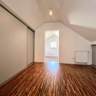 DOM 5pok. 200m2, DZIAŁKA 1030m2 - Polecam