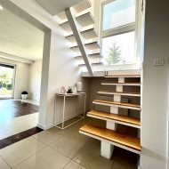 DOM 5pok. 200m2, DZIAŁKA 1030m2 - Polecam