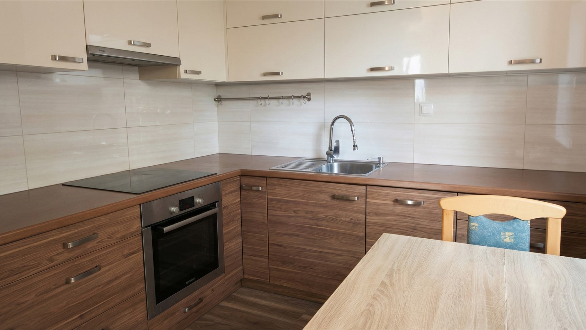 Mieszkanie z ogródkiem i miejscem postojowym