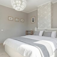 SZEREGOWIEC NA STRZEŻONYM OSIEDLU