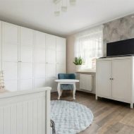 SZEREGOWIEC NA STRZEŻONYM OSIEDLU