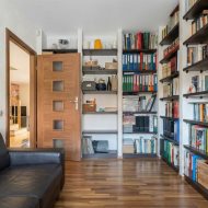 SZEREGOWIEC NA STRZEŻONYM OSIEDLU