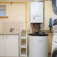 SZEREGOWIEC NA STRZEŻONYM OSIEDLU