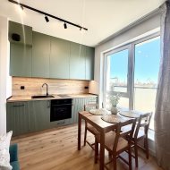 Nowa kawalerka z dużym balkonem / winda