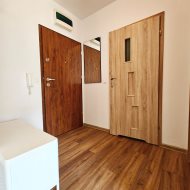 Wynajem 2 pokojowe mieszkanie, ogródek, Gumieńce!