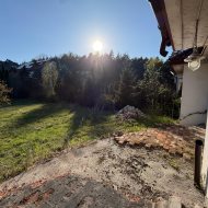 Pompa ciepła||obok lasu||płaska działka