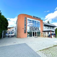 OBIEKT HANDLOWO-BIUROWO-MAGAZYNOWY - GŁÓWNA ULICA
