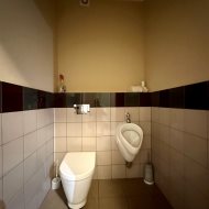 OBIEKT HANDLOWO-BIUROWO-MAGAZYNOWY - GŁÓWNA ULICA