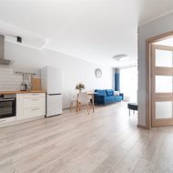 2 pokoje | Wysoki Standard | Nowe Miasto | Balkon