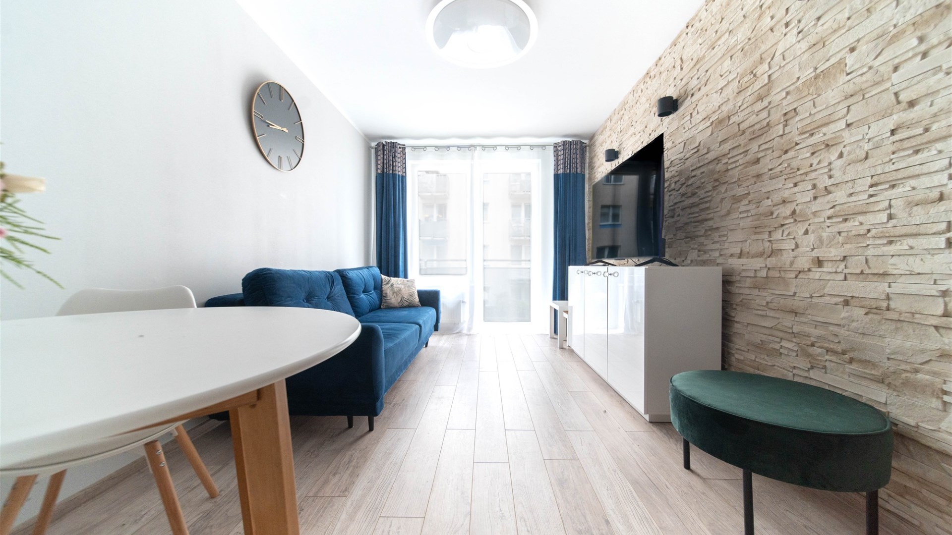 2 pokoje | Wysoki Standard | Nowe Miasto | Balkon