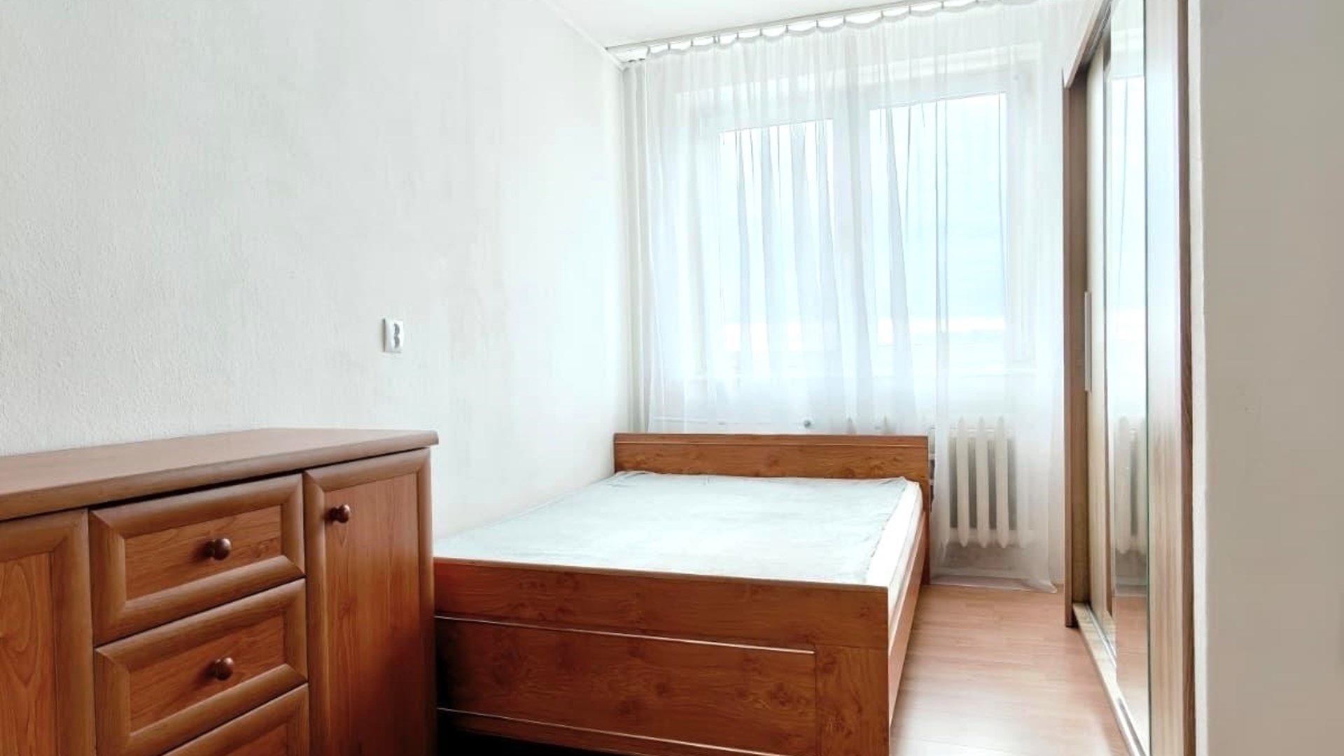 Na wynajem 2 pokoje z balkonem + miejsce postojowe