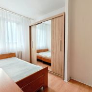 Na wynajem 2 pokoje z balkonem + miejsce postojowe