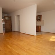 Komfortowe 3 pokoje z ogródkiem na osiedlu Bukowo
