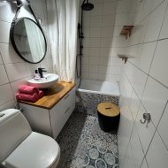 2 pokoje z jadalnią wyjściem na taras i ogród