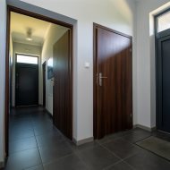 Budynek biurowy 92m²z halą 180m²| Działka 1201m²