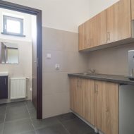 Budynek biurowy 92m²z halą 180m²| Działka 1201m²