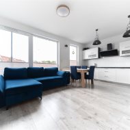 Komfortowy 4-pokojowy apartament na Bezrzeczu