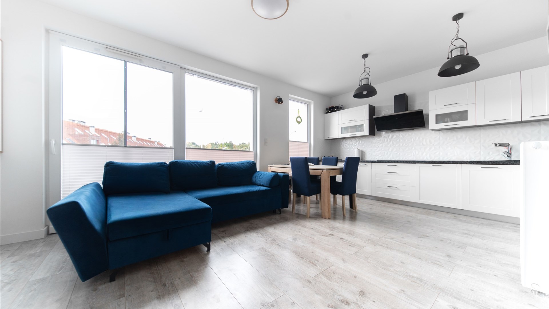 Komfortowy 4-pokojowy apartament na Bezrzeczu