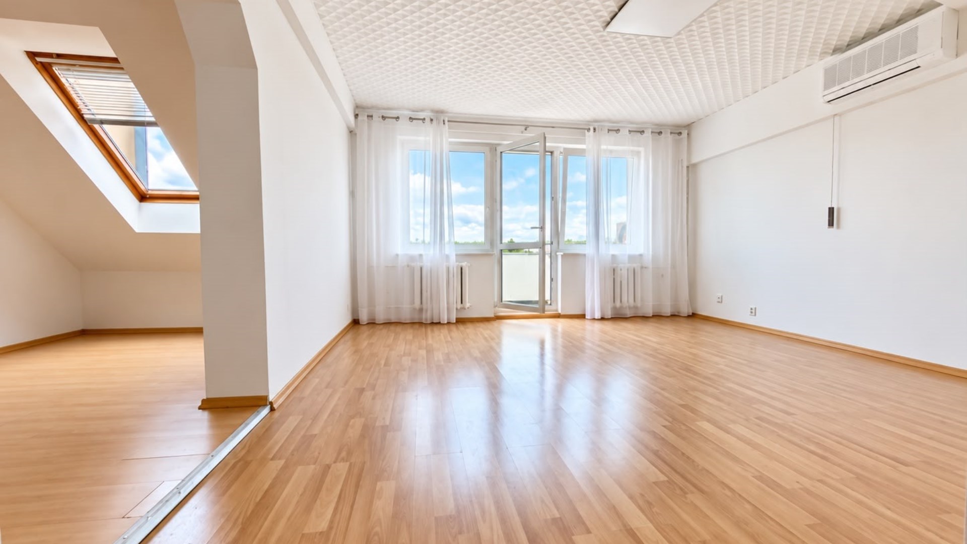 Klimatyzacja-balkon-dwie łazienki!